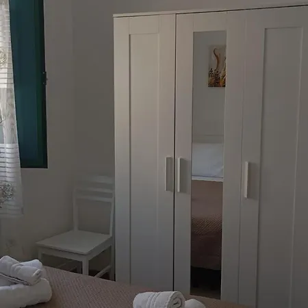 Apartment Grivi *